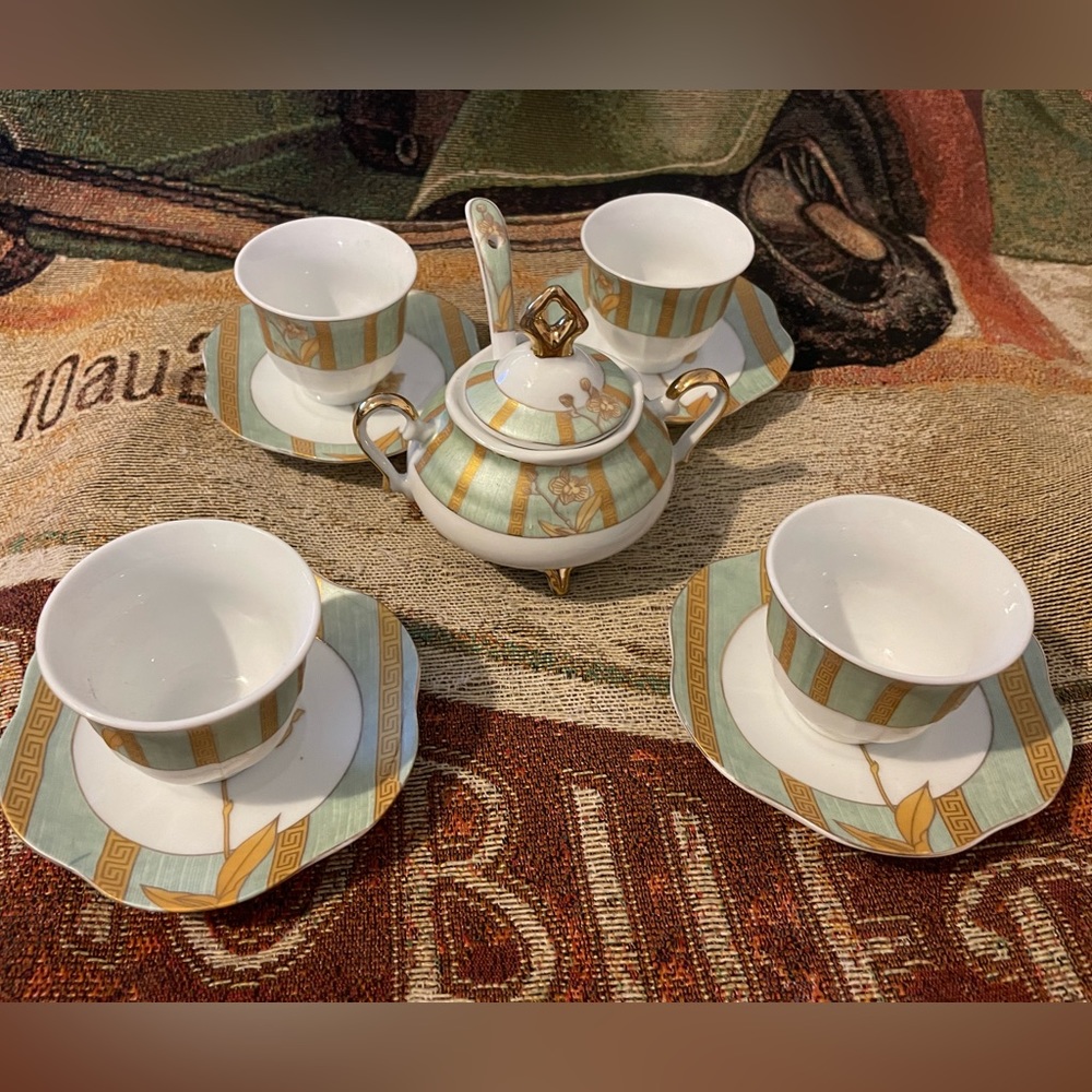 YAMASEN Vintage Set 4 Cups 4 Saucers Sugar Bowl w/ Spoon 24kt Gold Plated Porc